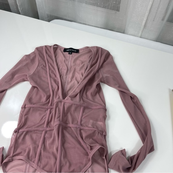 HONEYBUM bodysuit LONG SLEEVES sheer lightweight mesh like V neck mauve pink S - Picture 7 of 11